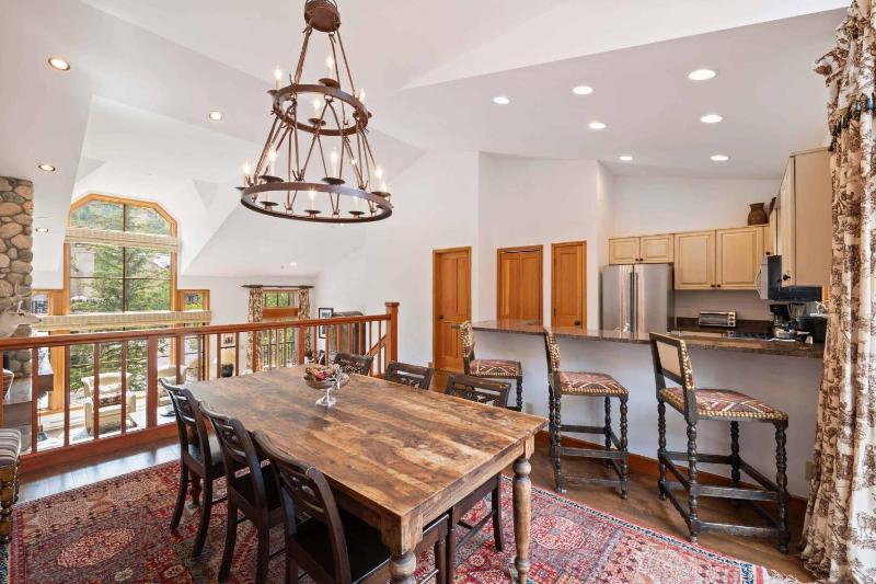 Meadows Townhome M2 by East West Hospitality - image 29