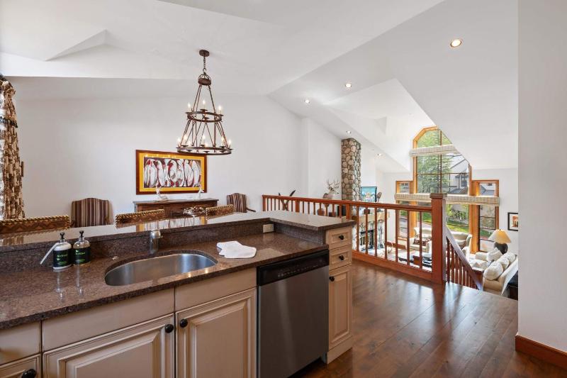 Meadows Townhome M2 by East West Hospitality - image 46