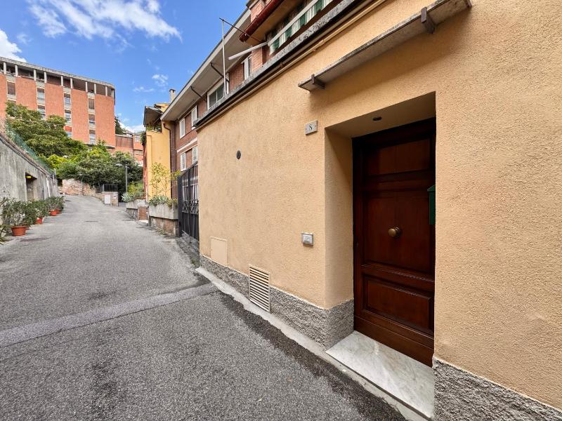 La fonte dell' 8-private parking - image 6