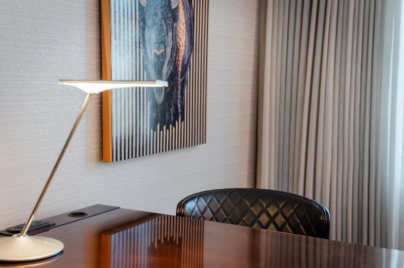 Grand Hyatt Denver - image 7