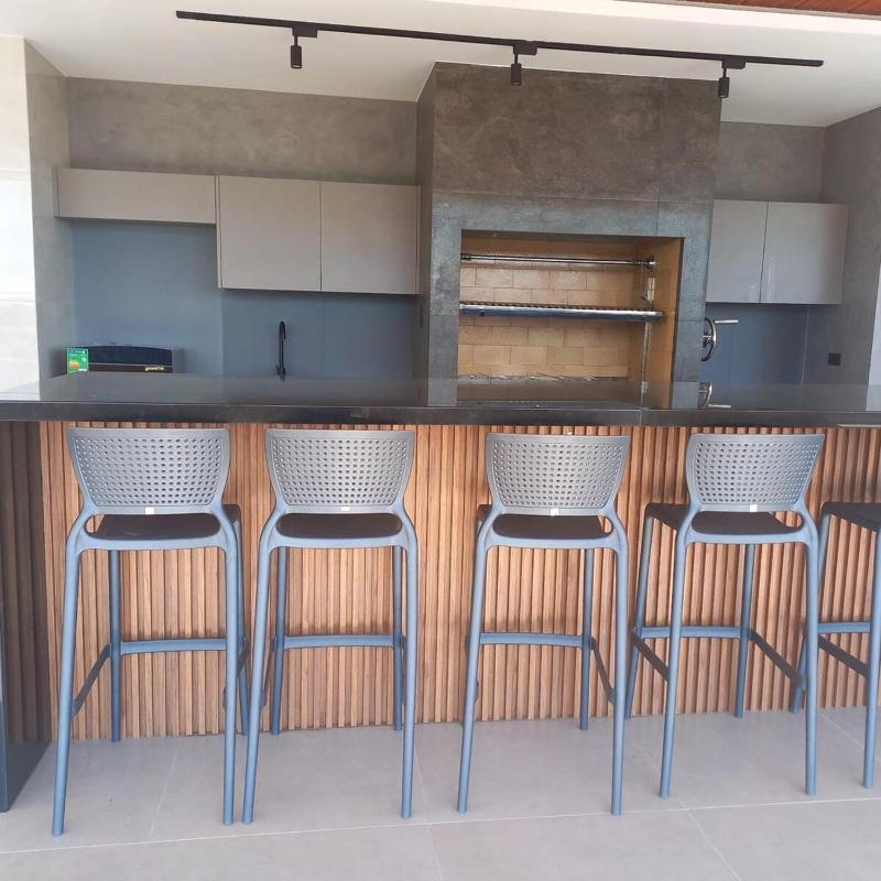 Oasis Luxury and Relaxation in Santa Cruz - image 5