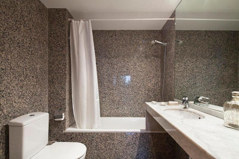 Three-Bedroom Apartment image 3