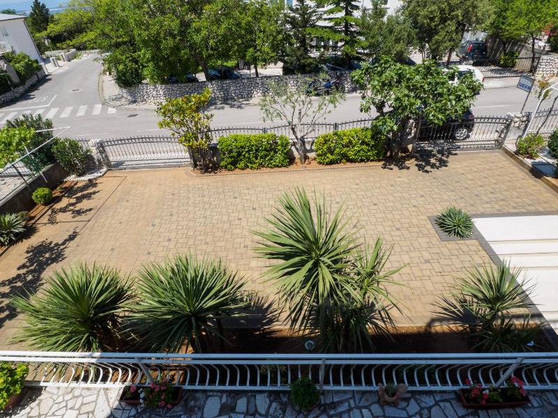 Apartment with Sea View image 4