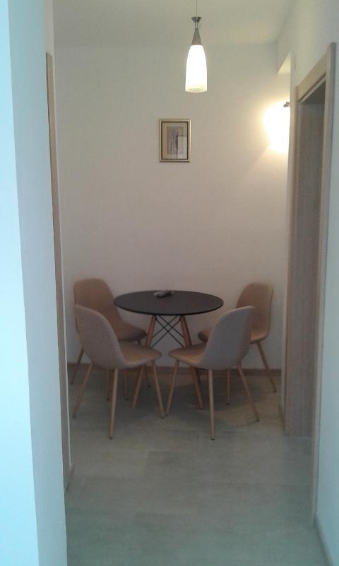 Studio with Terrace image 2