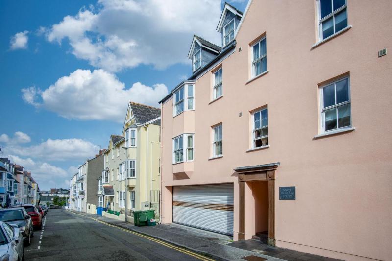 Windleshore - 2 Bedroom Apartment - Tenby - image 25