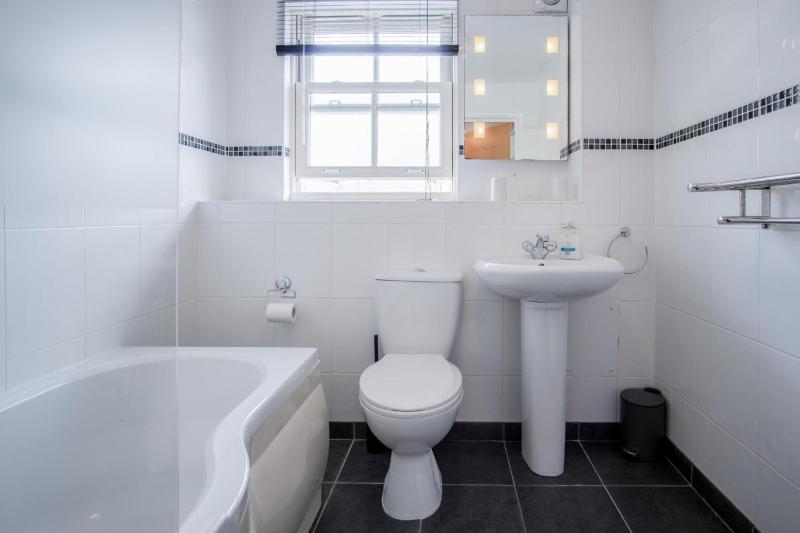 Windleshore - 2 Bedroom Apartment - Tenby - image 27