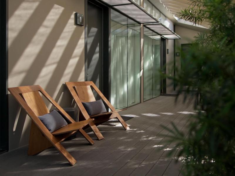 Frame Hotel - Treehouse - image 7