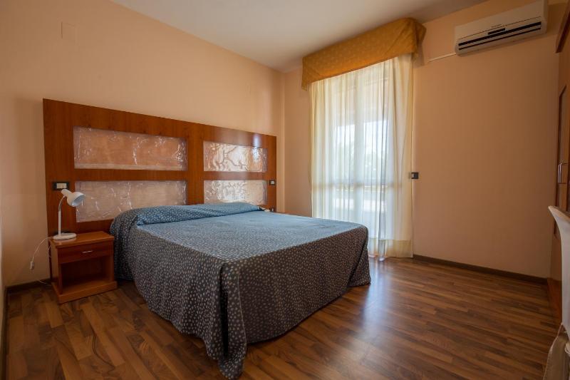 Budget Double Room image 2