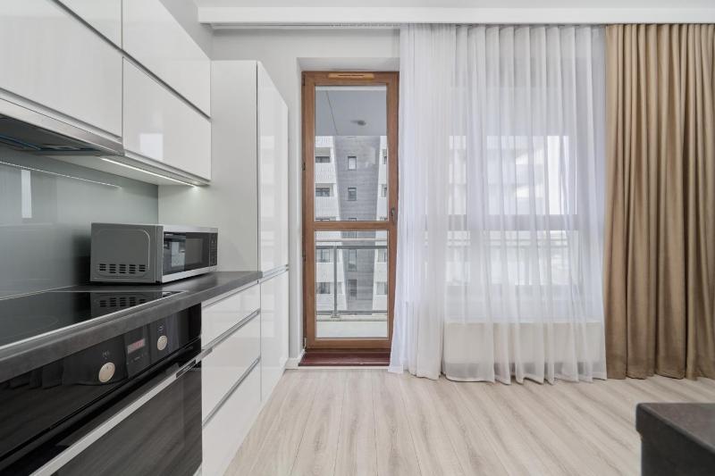 Odra Tower Apartments with FREE GARAGE Wroclaw by Noclegi Renters - image 12
