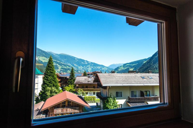 Suite with Balcony image 2