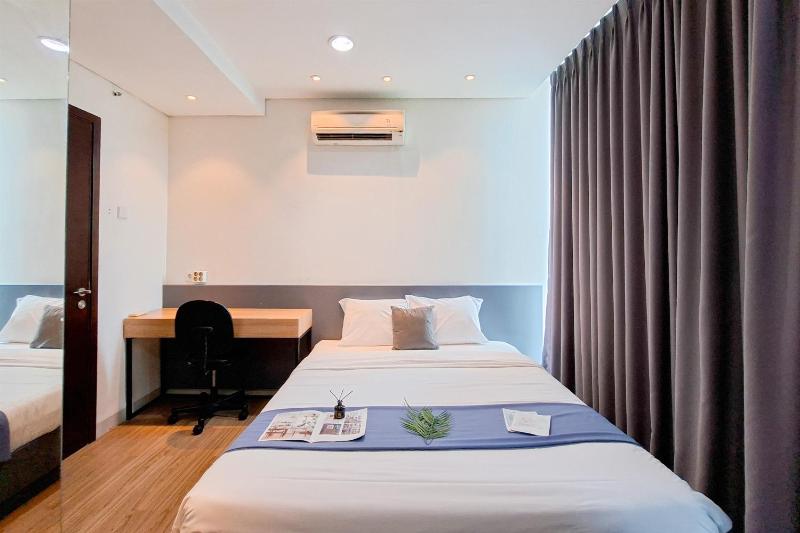 Well Designed 2BR at Brooklyn Alam Sutera Apartment By Travelio - image 10