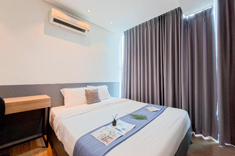 Well Designed 2BR at Brooklyn Alam Sutera Apartment By Travelio - image 1