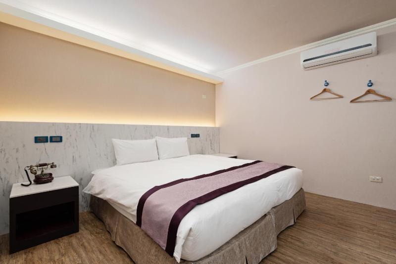 Mercury Hotel Taichung - image 14