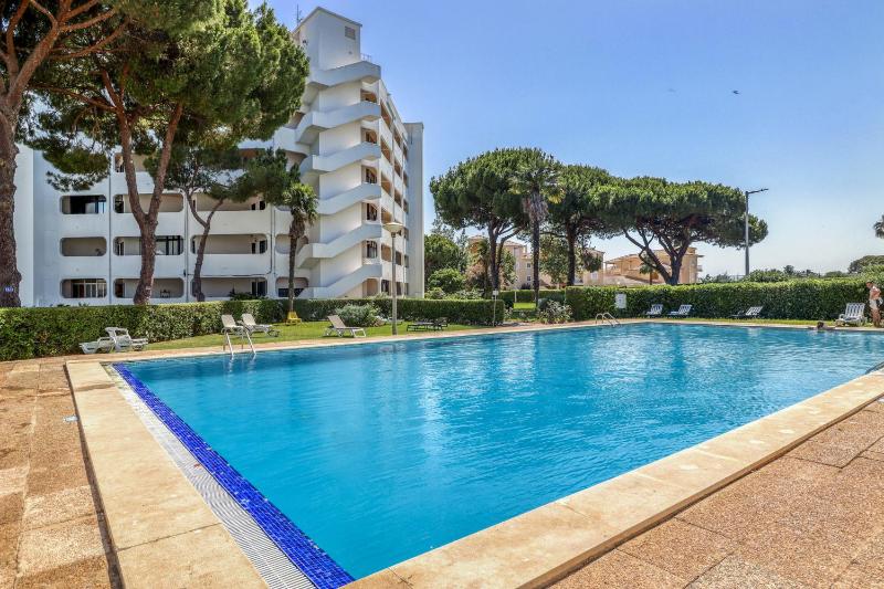 Sunshine Apartment - image 1