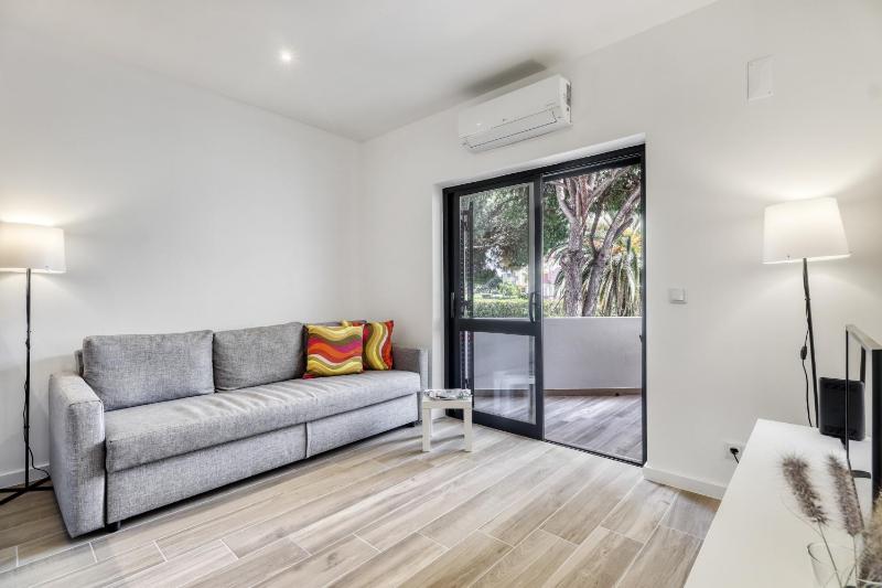 Sunshine Apartment - image 5