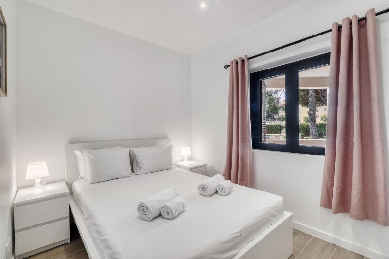 Sunshine Apartment - image 3