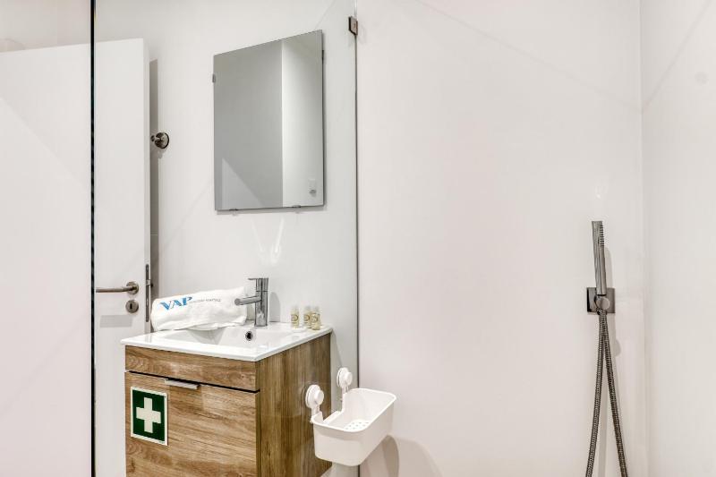 Sunshine Apartment - image 14