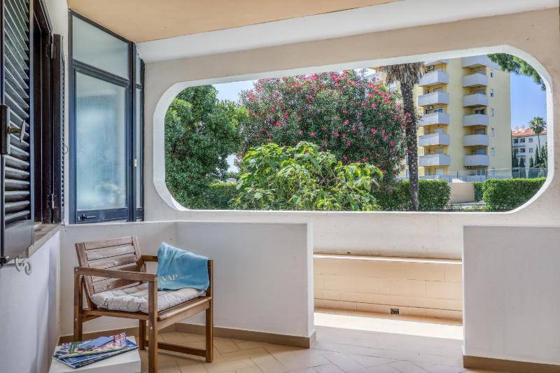 Sunshine Apartment - image 17