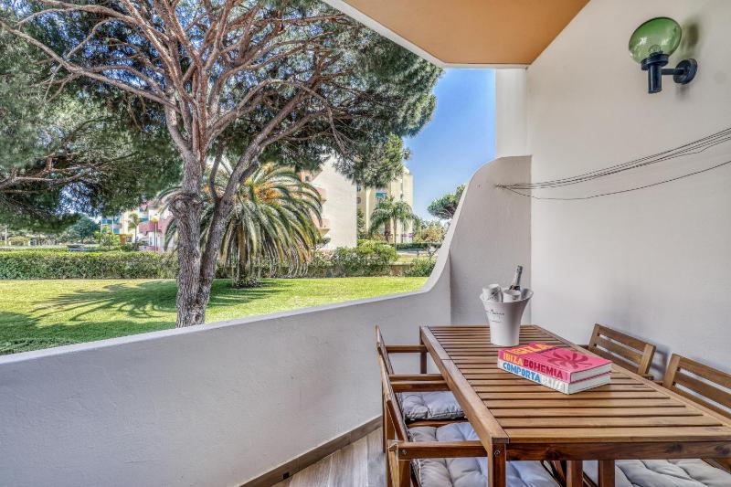 Sunshine Apartment - image 20