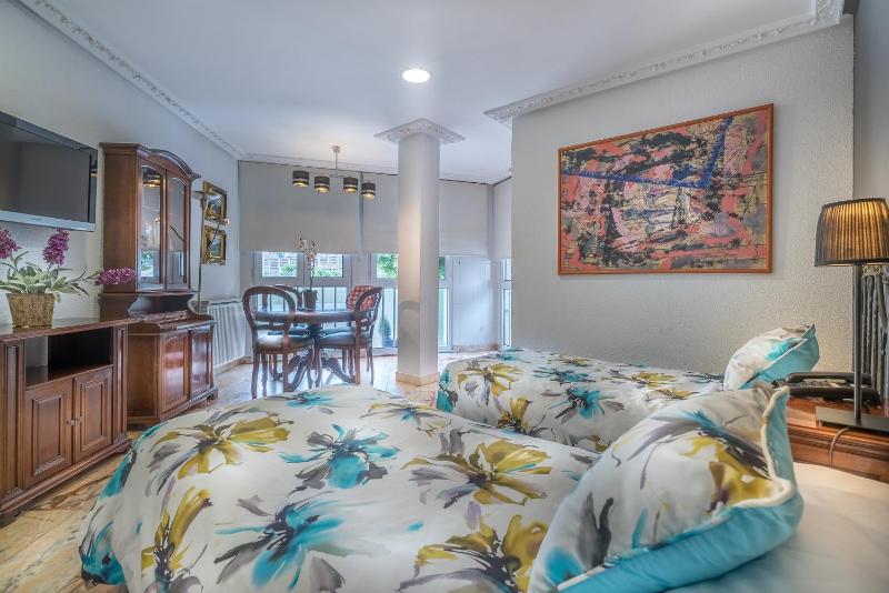 Two-Bedroom Apartment with Garden View image 1