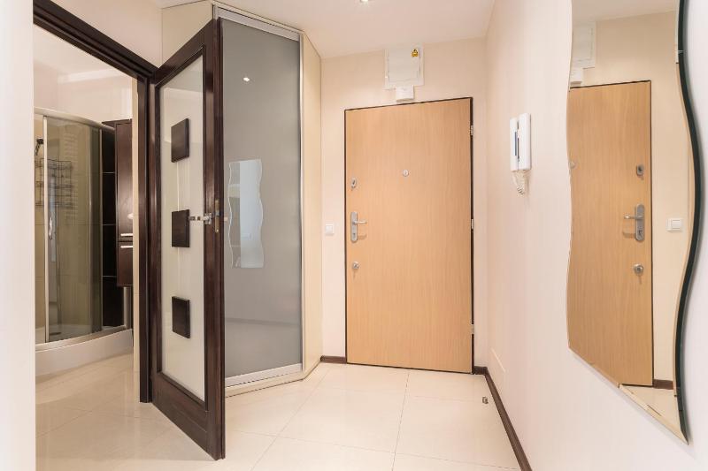 Premium Suite - 5 Słomińskiego Street image 3