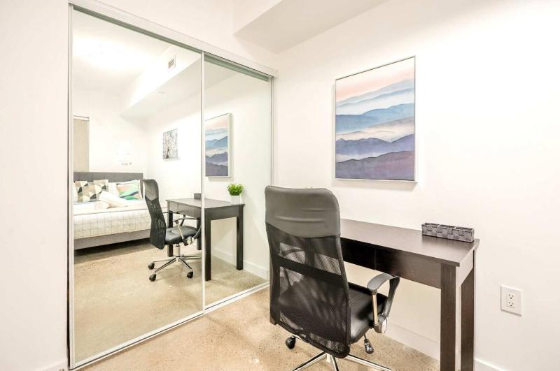 The Roland - Peaceful 2BR Basement Suite Near Downtown Toronto - image 15
