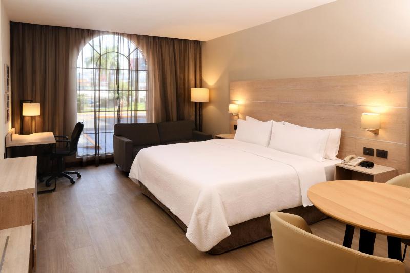 Holiday Inn Express Monterrey Galerias-San Jeronimo By IHG - image 33