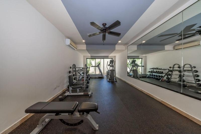 Spacious 2BR Condo with Pool and Private Balcony - image 3