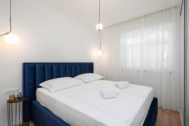 Apartments with parking space Stanici Omis - 2819 - image 2
