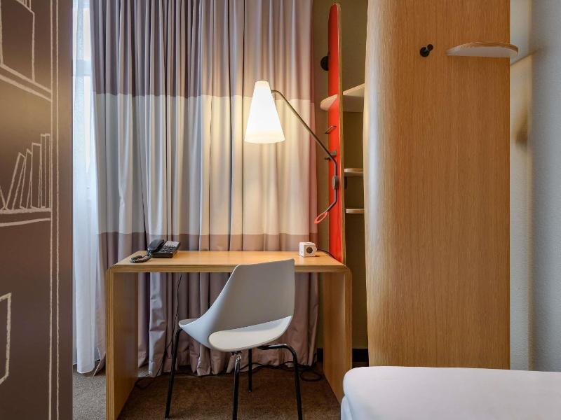 Ibis Nuernberg City Am Plaerrer - image 33