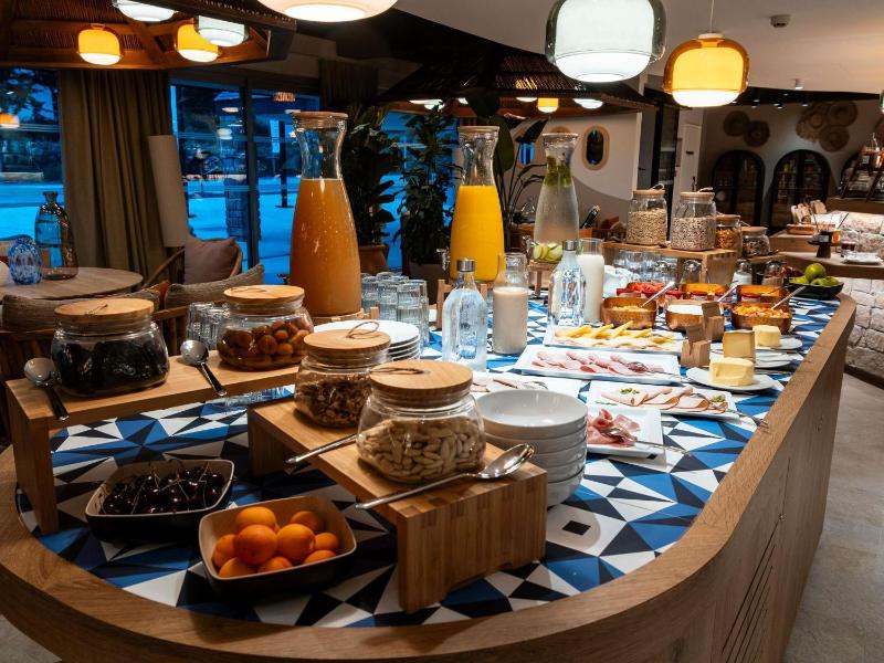 Mercure Quiberon Hotel and Spa - image 16