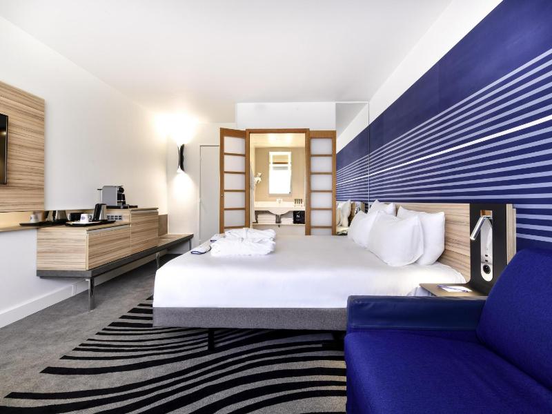 Novotel La Rochelle Centre - image 8
