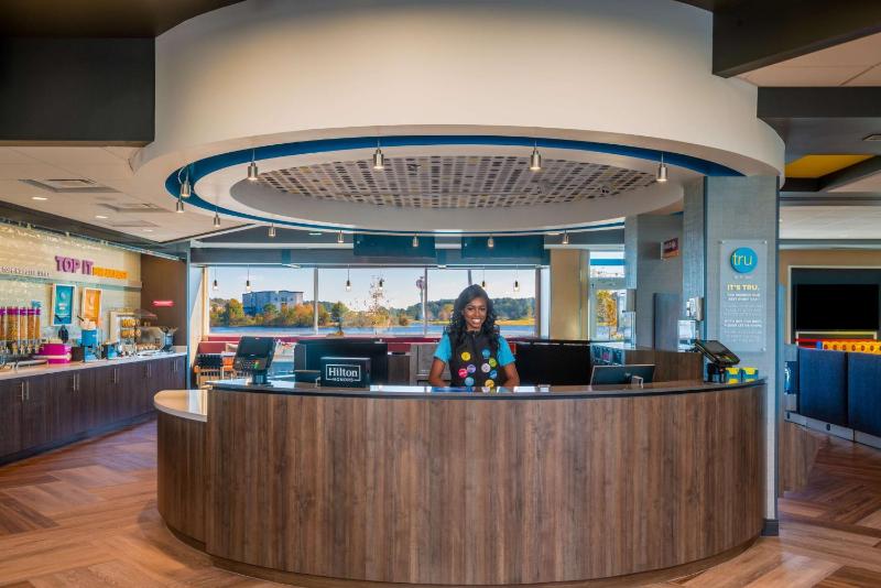 Tru By Hilton Savannah Airport - image 19