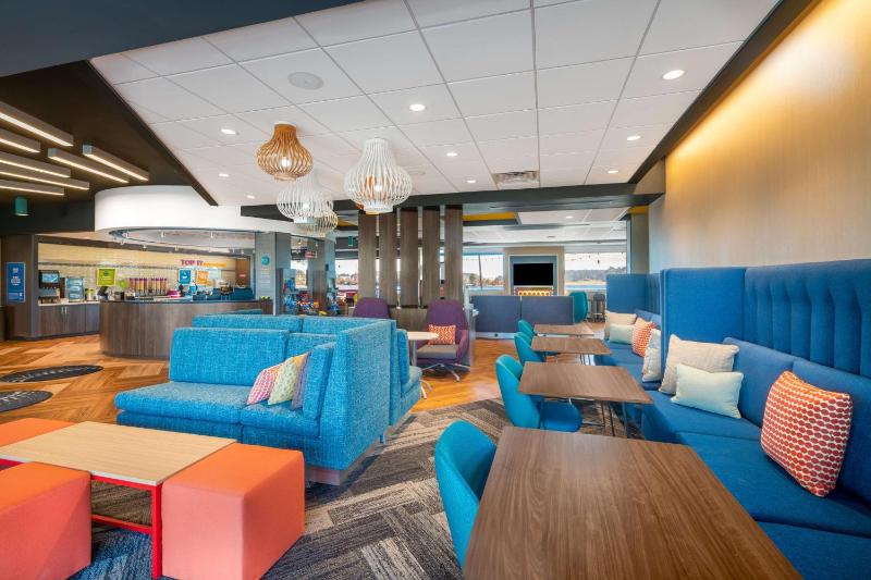 Tru By Hilton Savannah Airport - image 7