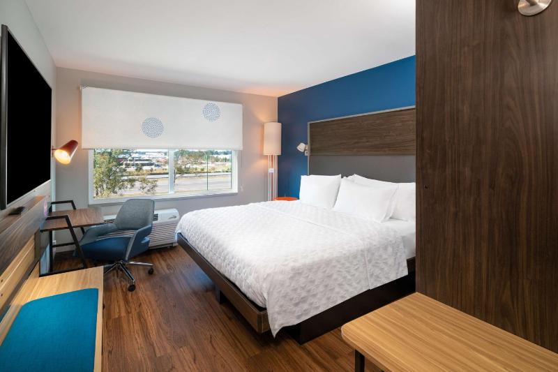 Tru By Hilton Savannah Airport - image 24