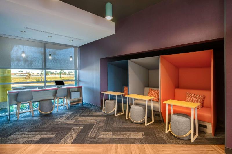 Tru By Hilton Savannah Airport - image 6