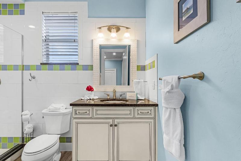 571 Seabatical- Canal Front With Pool! home - image 31
