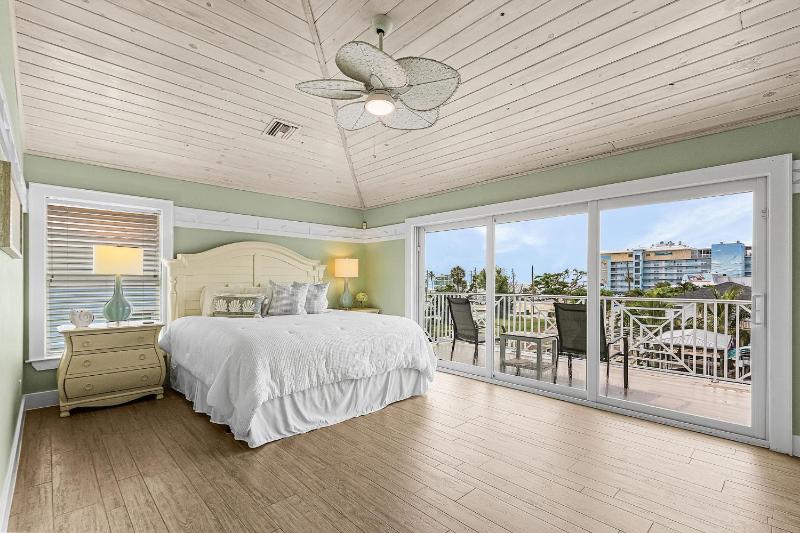 571 Seabatical- Canal Front With Pool! home - image 46