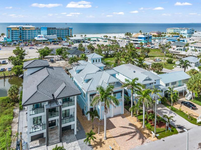 571 Seabatical- Canal Front With Pool! home - image 12