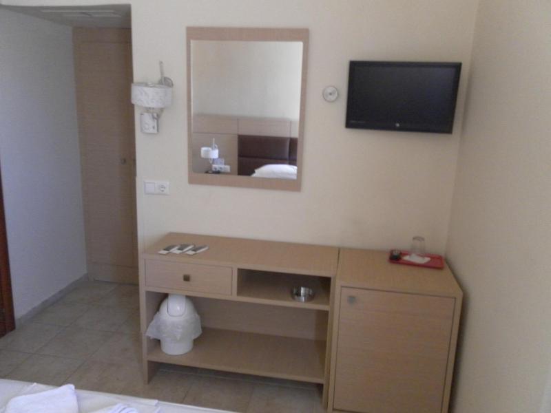 Single Room image 2