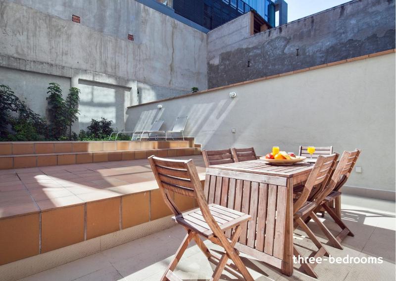 Inside Barcelona Apartments Sants - image 13