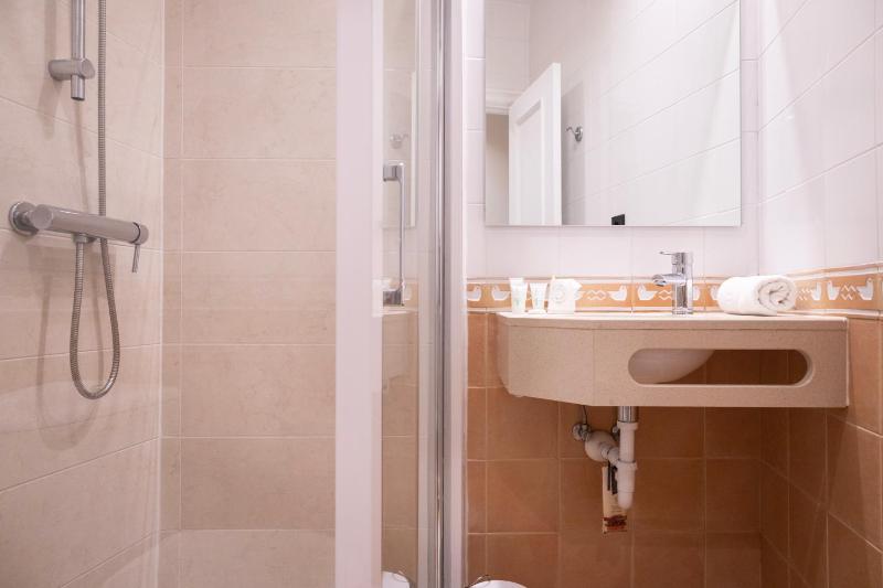 Amona Teresa Guesthouse - image 11