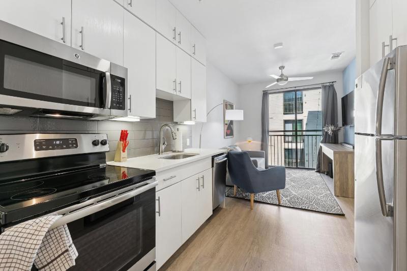 Sentral East Austin at 1630 E Sixth - image 15