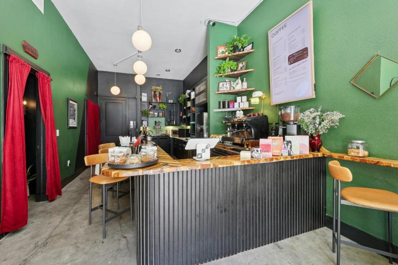 Sentral East Austin at 1614 E Sixth - image 3