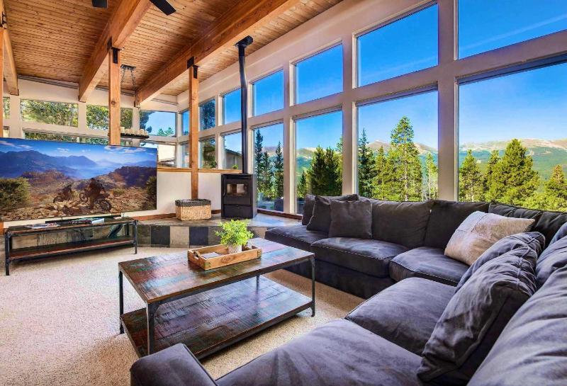 Breck Epic Views Magical Sunsets & Unforgettable Stays - image 2