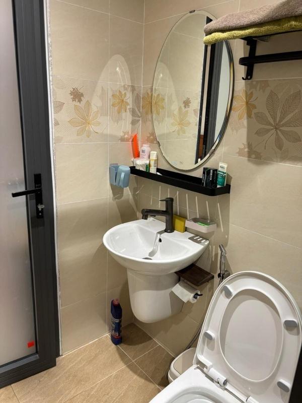 Spacious Apartment for 3 near District 1 & Landmark 81 - image 6