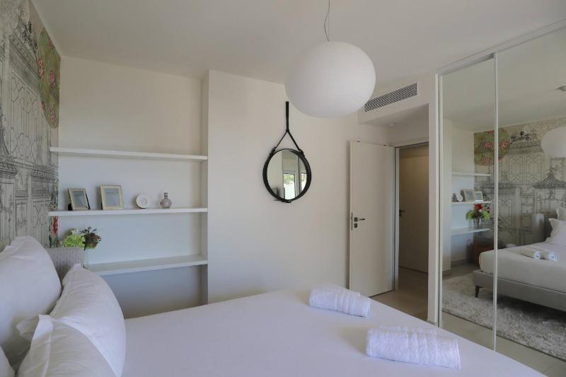 MonteCarloSeaView & Jacuzzi & Parking #29 - image 2