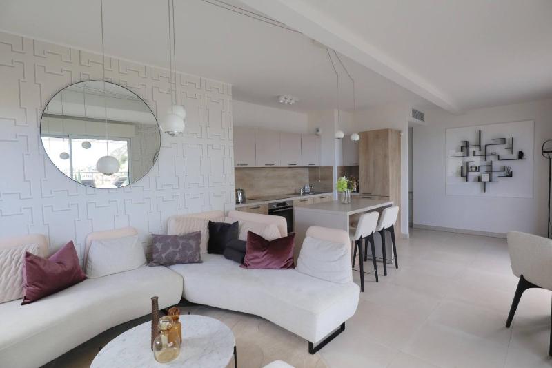 MonteCarloSeaView & Jacuzzi & Parking #29 - image 4