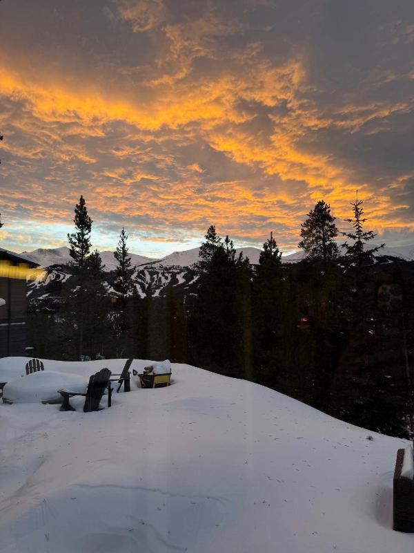 Breck Epic Views Magical Sunsets & Unforgettable Stays - image 6