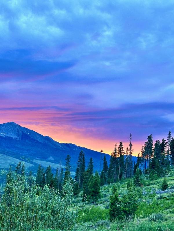 Breck Epic Views Magical Sunsets & Unforgettable Stays - image 35
